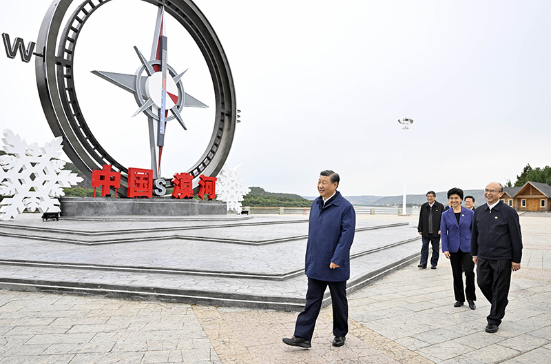 9月6日至8日，中共中央總書記、國家主席、中央軍委主席習(xí)近平在黑龍江考察。這是6日下午，習(xí)近平在大興安嶺地區(qū)漠河市北極村考察。